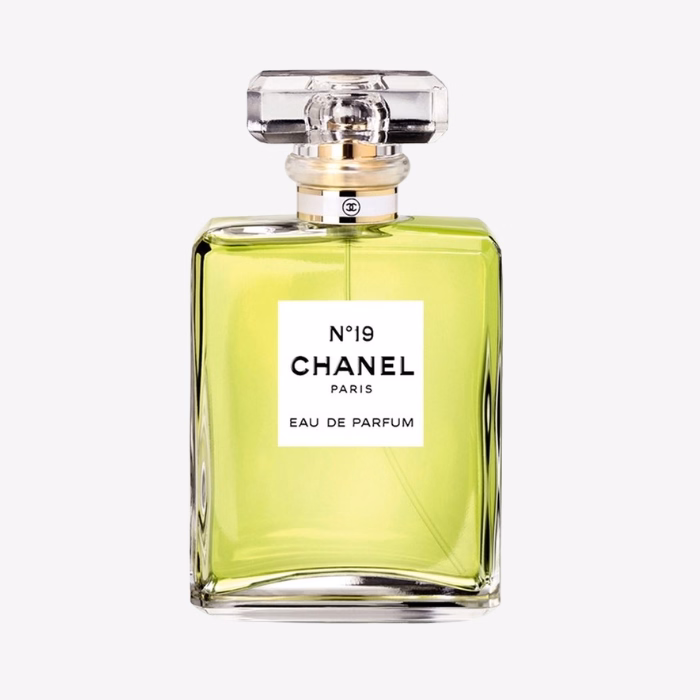 Chanel No 19 Eau de Parfum | Perfumeria NURSAFA Bydgoszcz